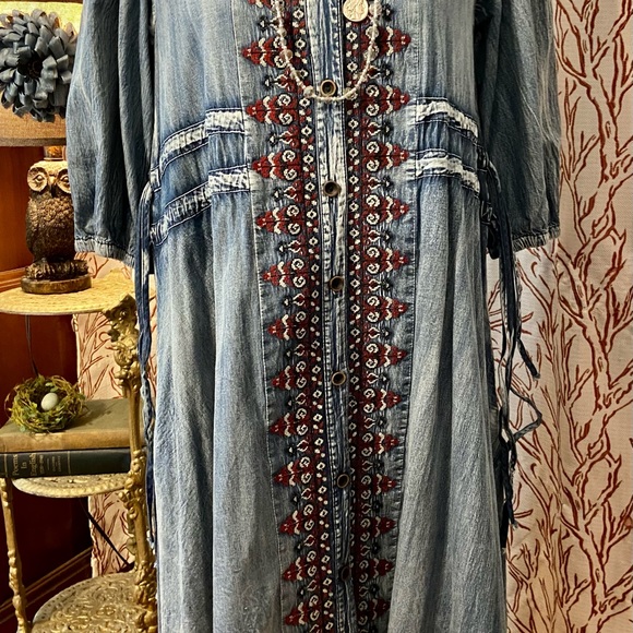 Boutique embroidered denim dress size small - Picture 6 of 11